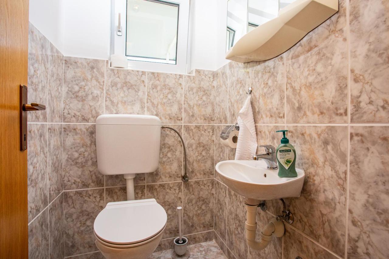 Apartments Adisa أوميس المظهر الخارجي الصورة