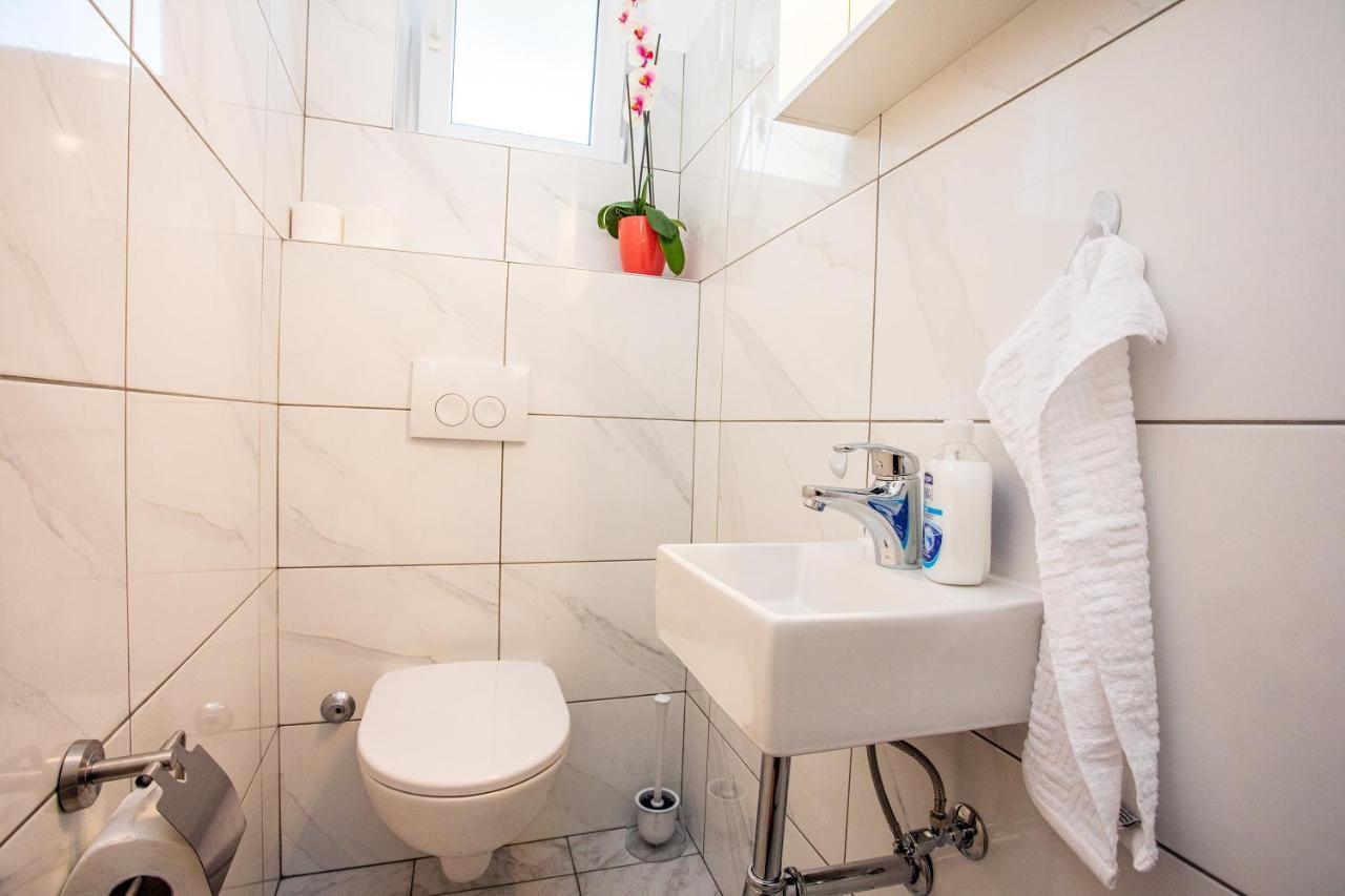 Apartments Adisa أوميس المظهر الخارجي الصورة